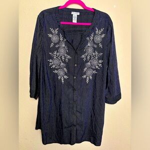 Catherines Black & White Pinstripe Floral Embroidered Button Down Tunic Top 2X